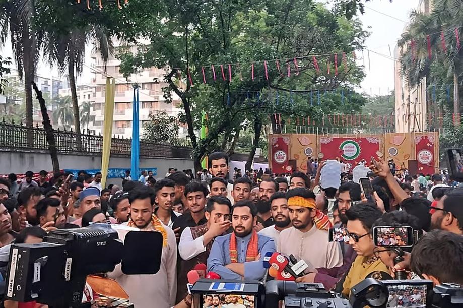 হালখাতার মতো ‘জুলাই সনদ’ বাস্তবায়নের দাবি নাহিদ ইসলামের